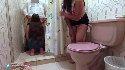 Nọọsụ na-akpali agụụ mmekọahụ