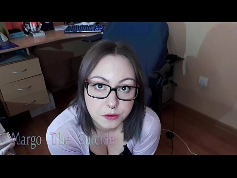 ❤️ Nwatakịrị nwanyị sexy nwere ugegbe na-eme Dildo nke ukwuu na igwefoto ☑ Anal video ️❤